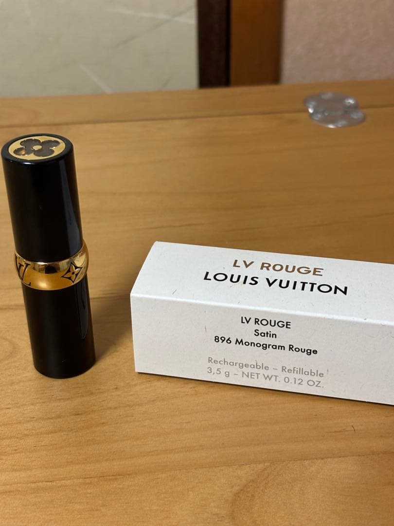 LV ROUGE 896 サテンリップスティック箱付き　ラ・ボーテルイヴィトン