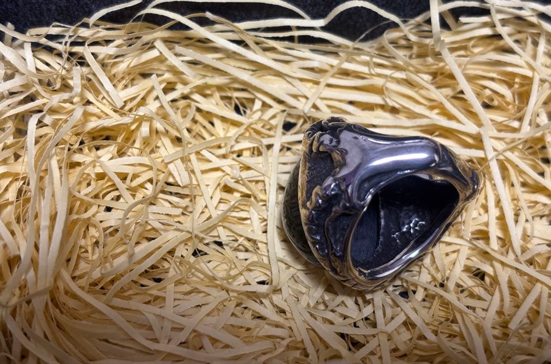 ペンタグラム彫刻のゴシックリング