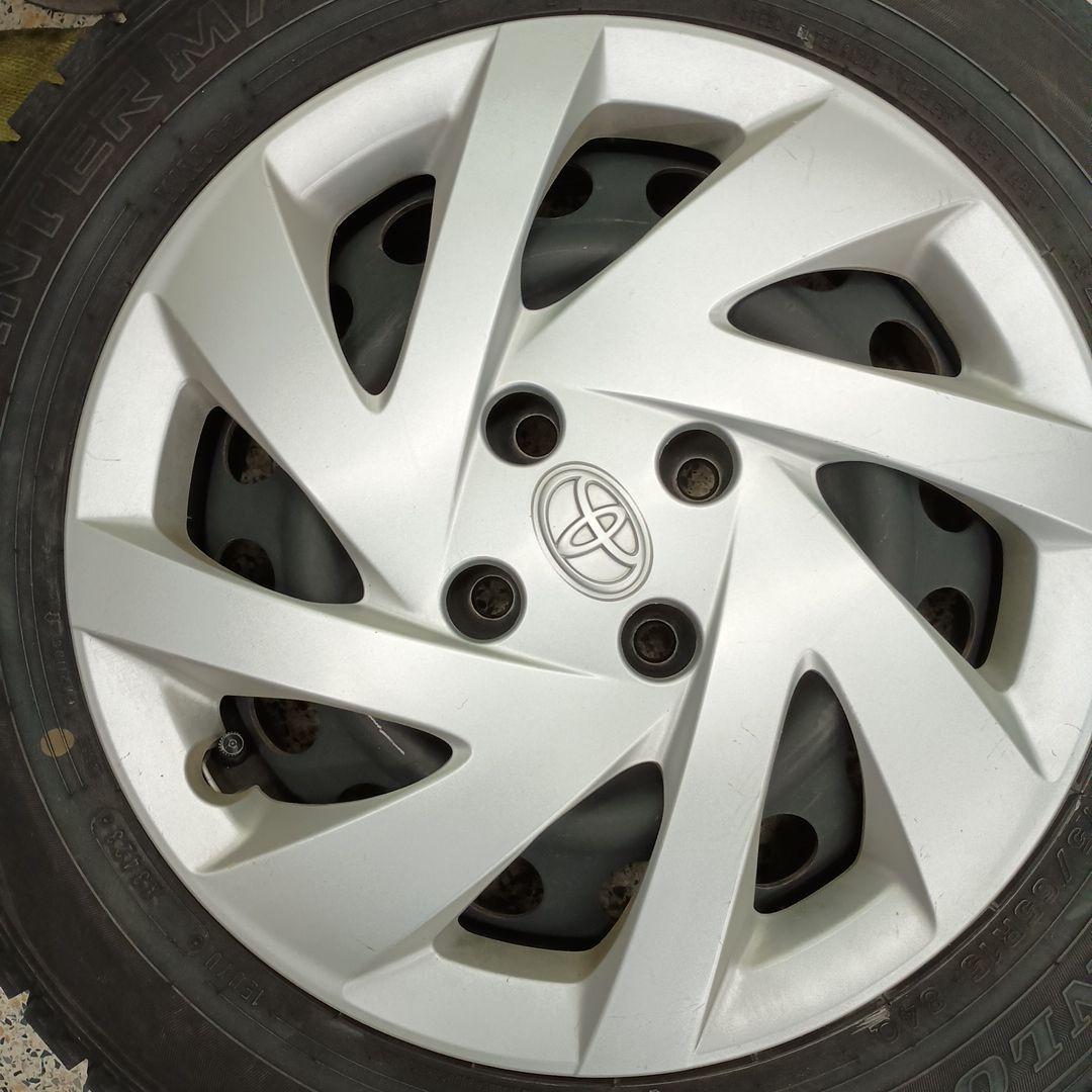 175 65R15 ダンロップ WM02 2023年 アクア純正ホイール付 4本