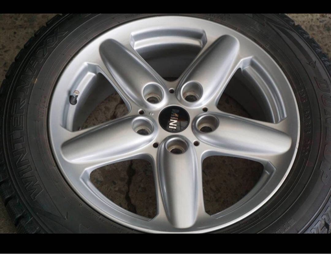 ミニクーパー　ダンロップタイヤ付き5スポークホイールセット