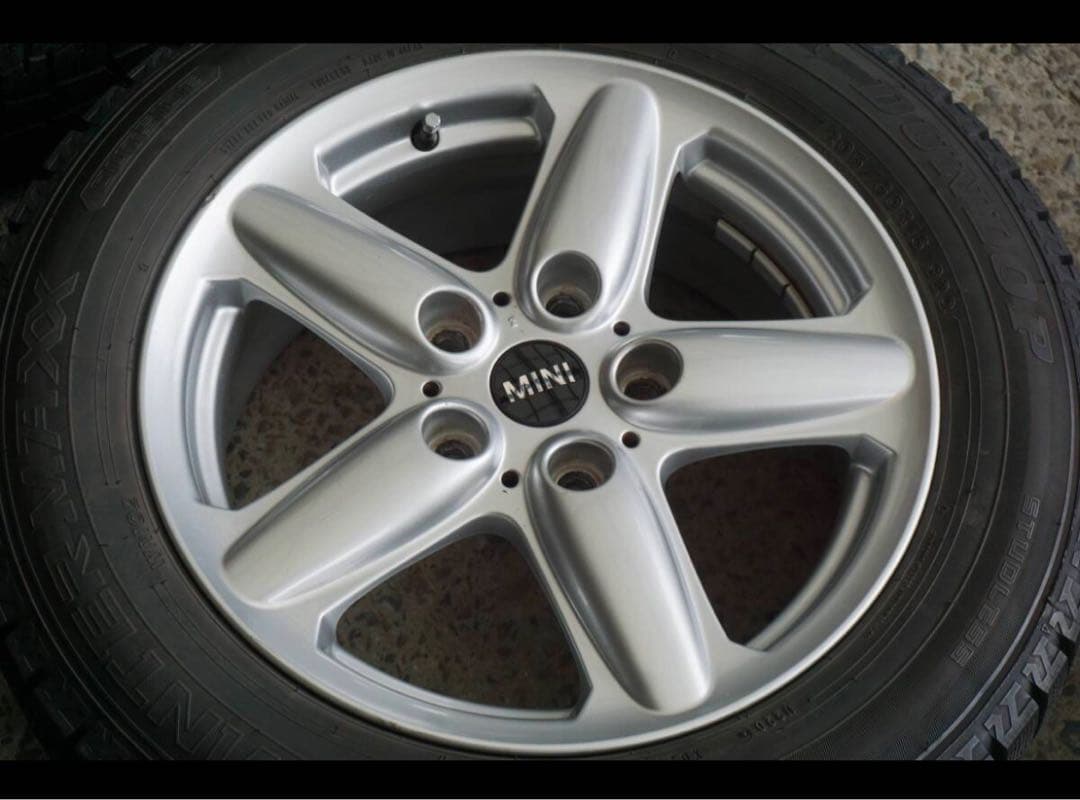 ミニクーパー　ダンロップタイヤ付き5スポークホイールセット
