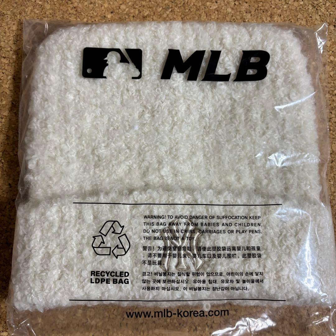 【新品】MLB 韓国限定 ビーニー 猫耳 ニット帽 カリナ着用 クリーム 紐なし