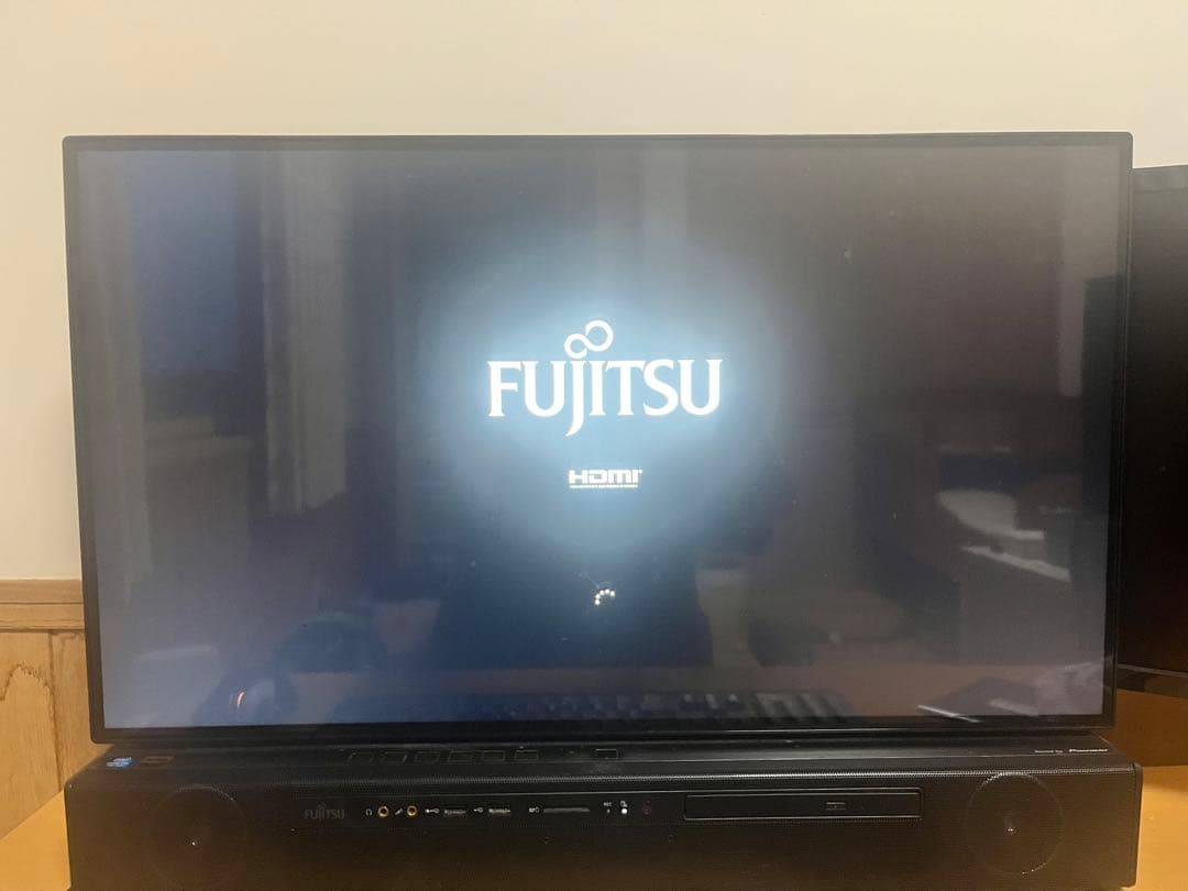 Fujitsu ESPRIMO FH90/C3 デスクトップPC