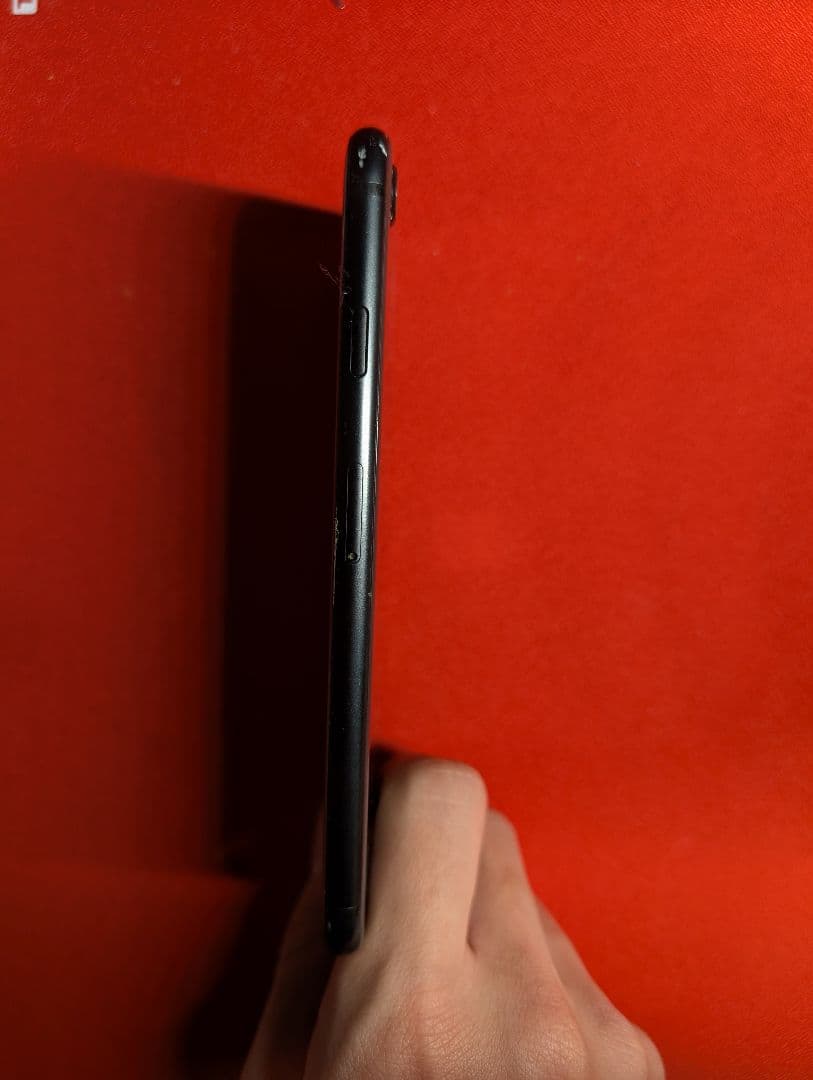 Apple iPhone SE2 本体