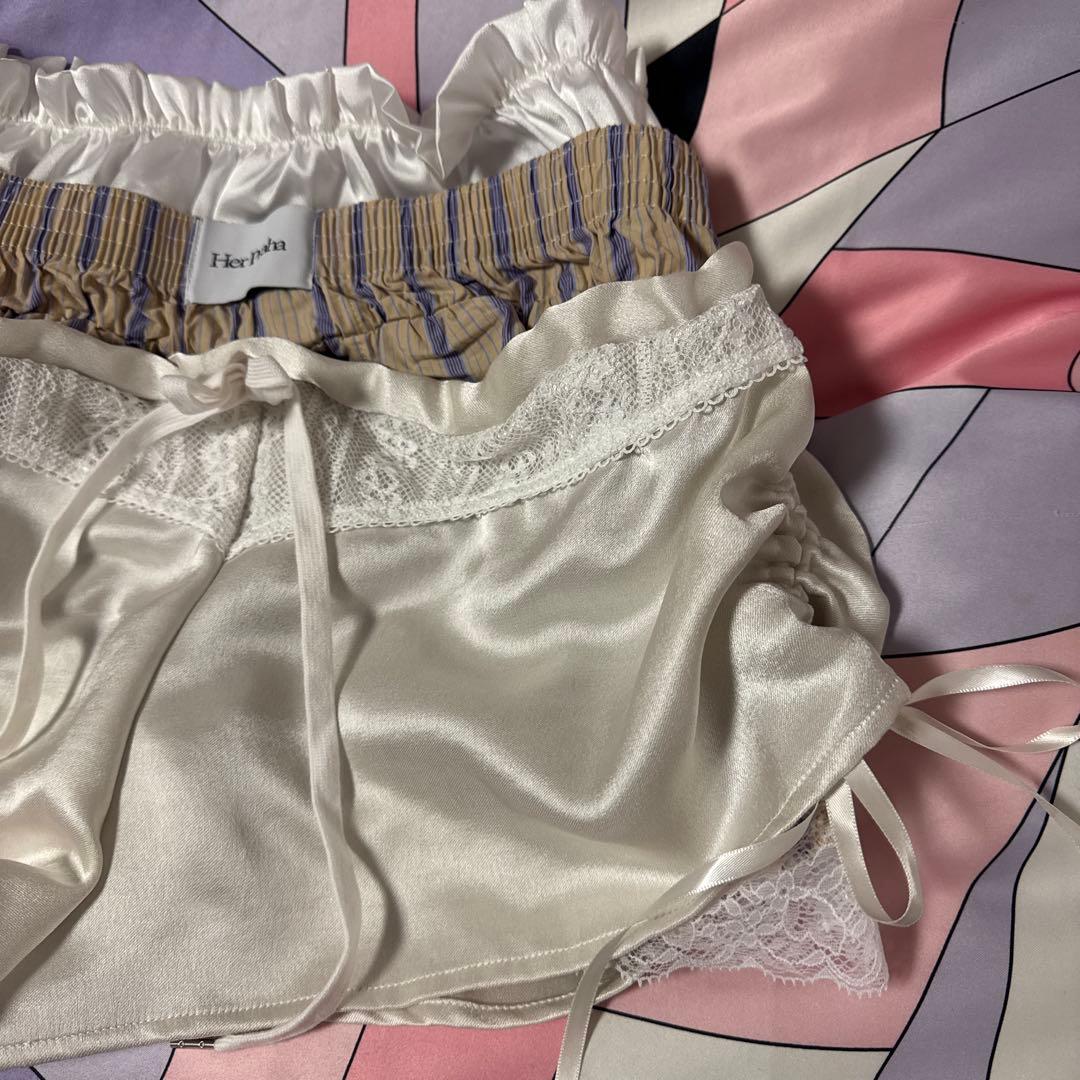 litmus Her Praha Irene キルティング ショートパンツ