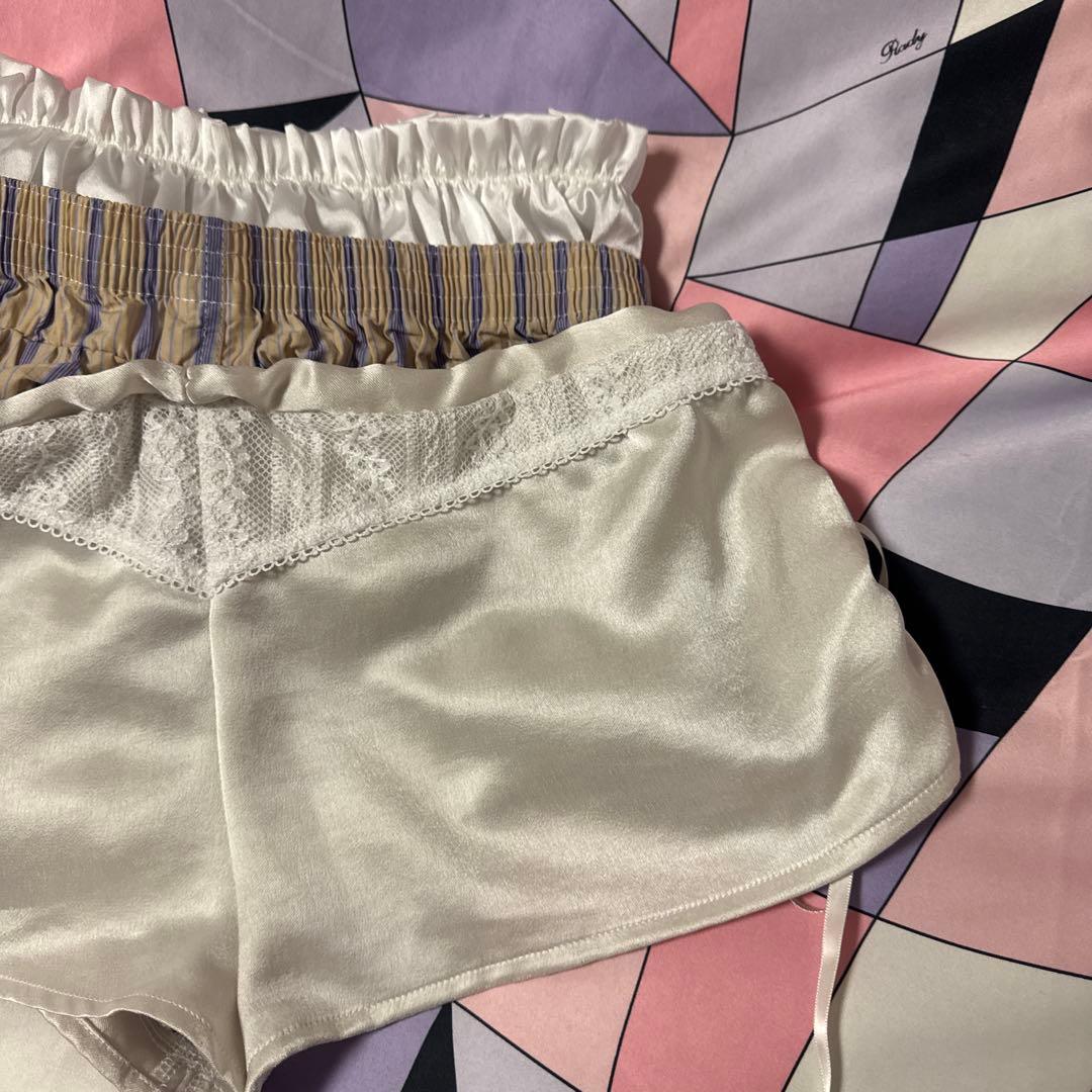 litmus Her Praha Irene キルティング ショートパンツ