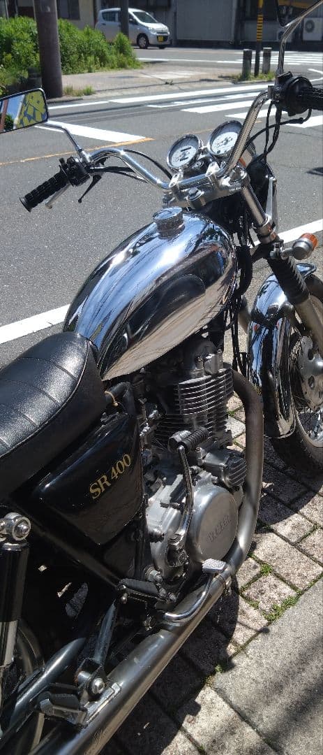 にょす ボンネビルタンク クロームメッキ仕上げ