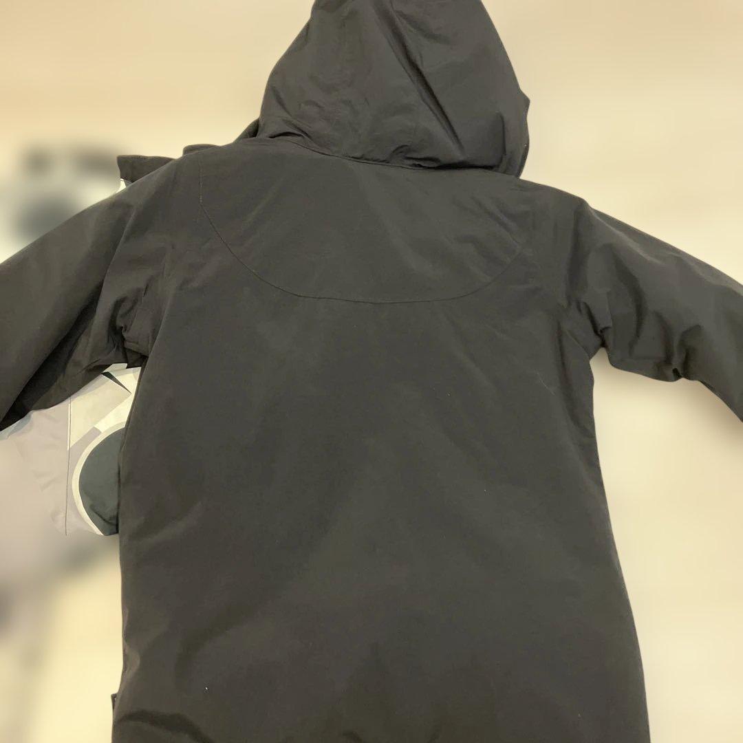 バートンキッズ　スキーウェア　スノーボードウェアM 140 黒　グレー　白