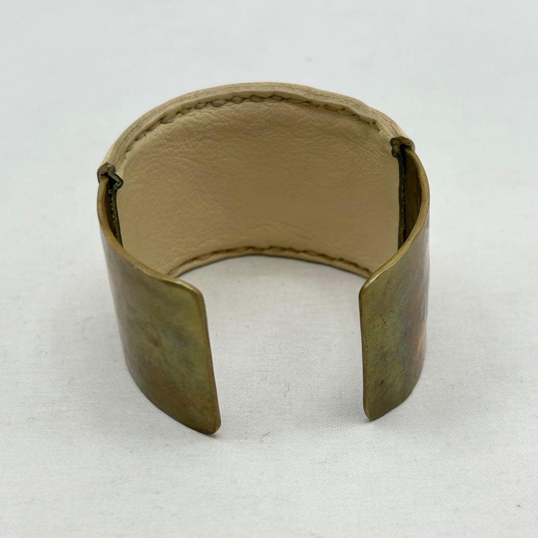 crescioni クレッシオーニ レザー バングル 金具 ゴールド 上品