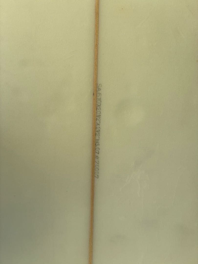 サーフボード　ミッドレングス　6'10