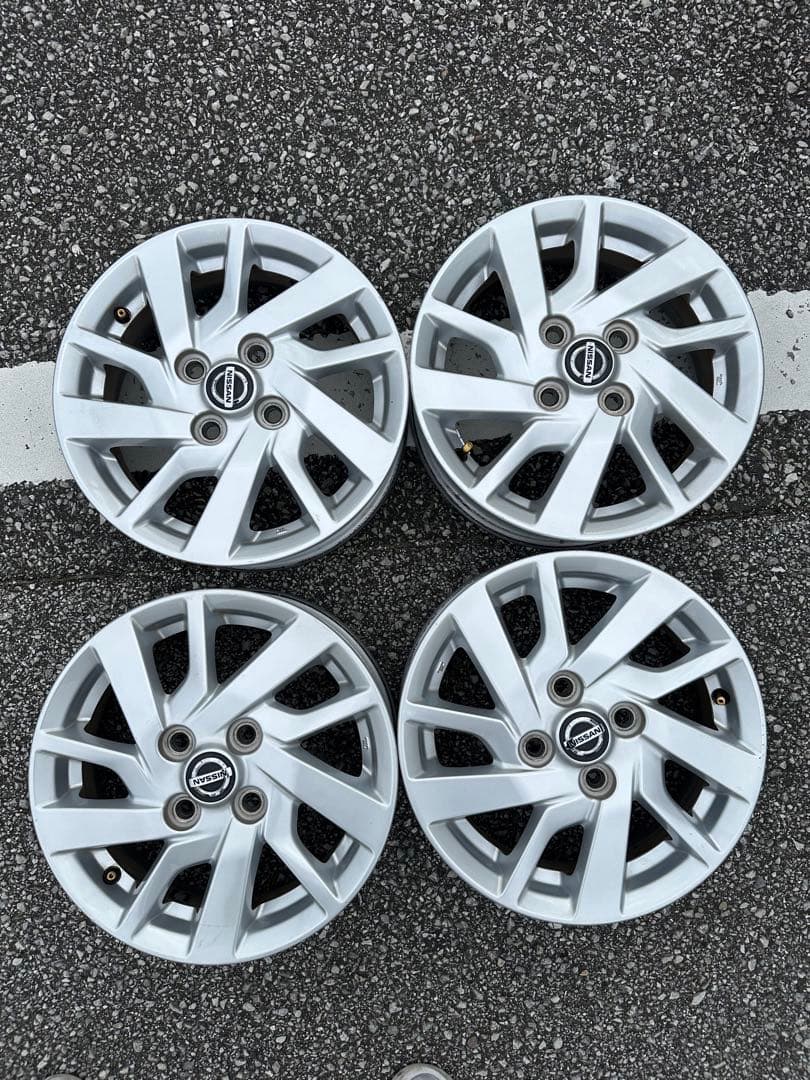 日産デイズ　純正14インチアルミホイール　エアー