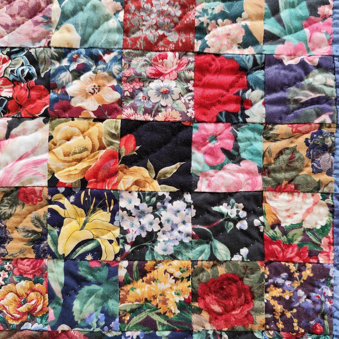 パッチワークタペストリー「バラの花園」