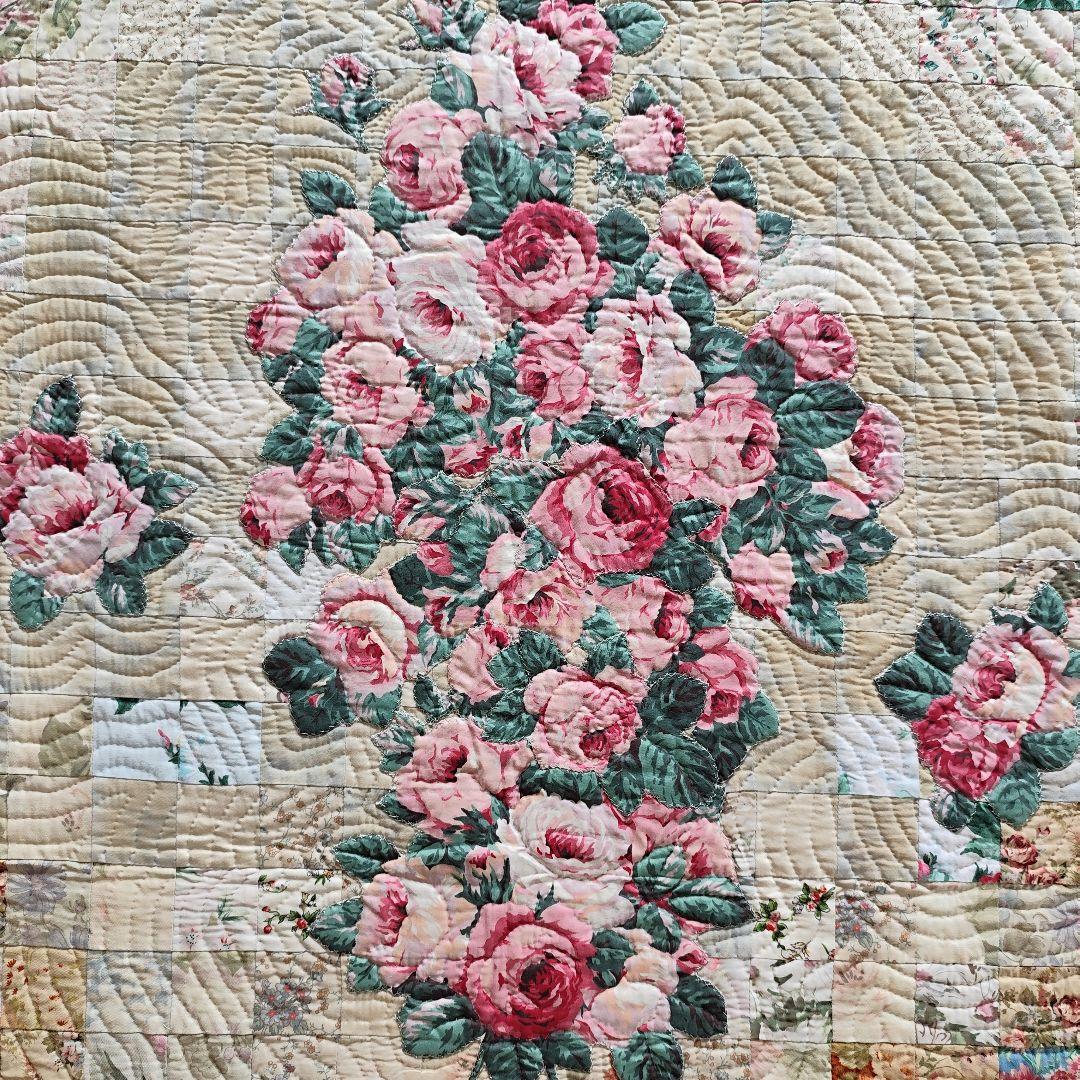 パッチワークタペストリー「バラの花園」