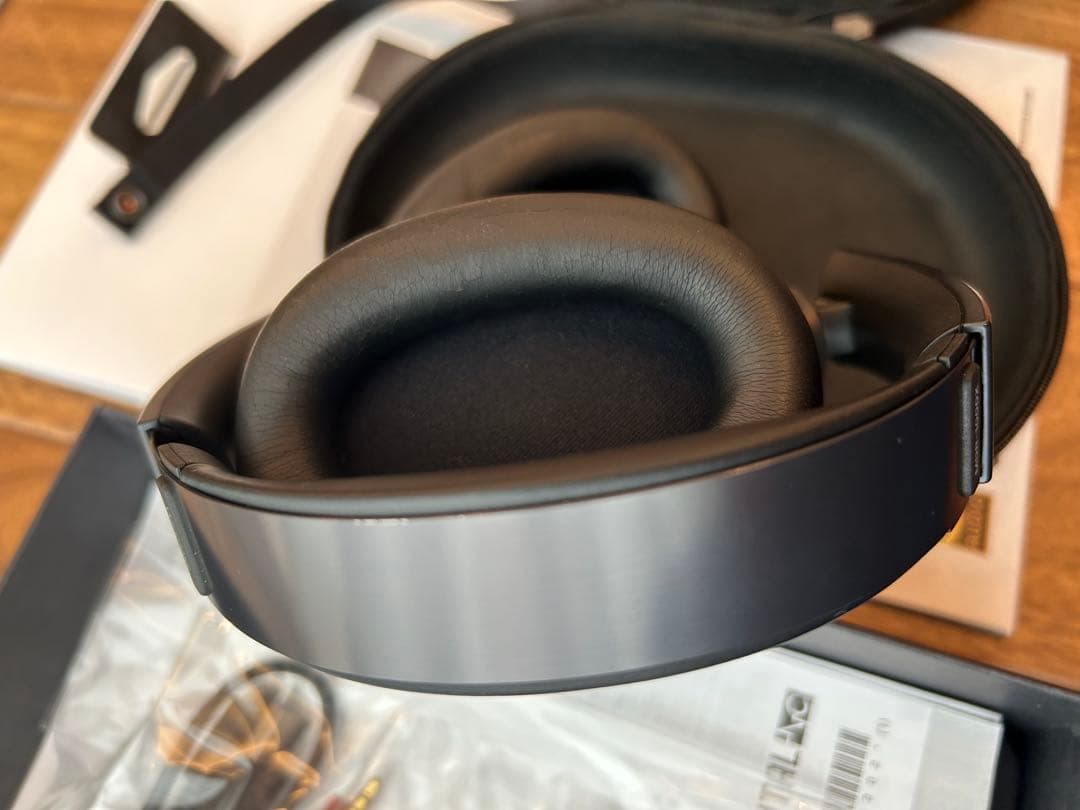 SONY ワイヤレスノイズキャンセリングヘッドホン　MDR-1000X