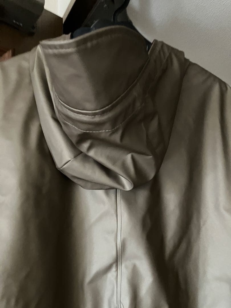 【RAINS】【レインズ】防水フード付きロングコート・オリーブグリーン