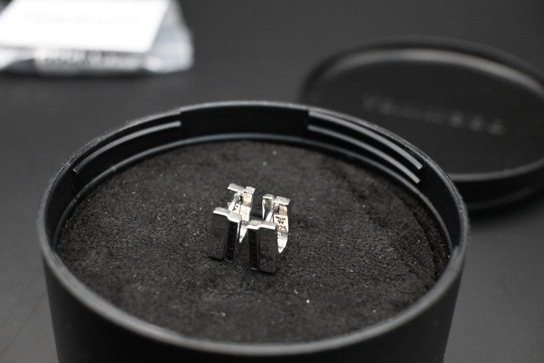 アクセサリー Step Huggies Black Spinel TOM WOOD