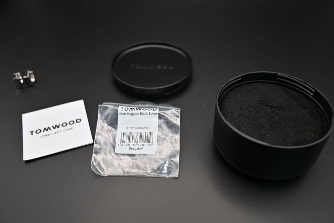 アクセサリー Step Huggies Black Spinel TOM WOOD