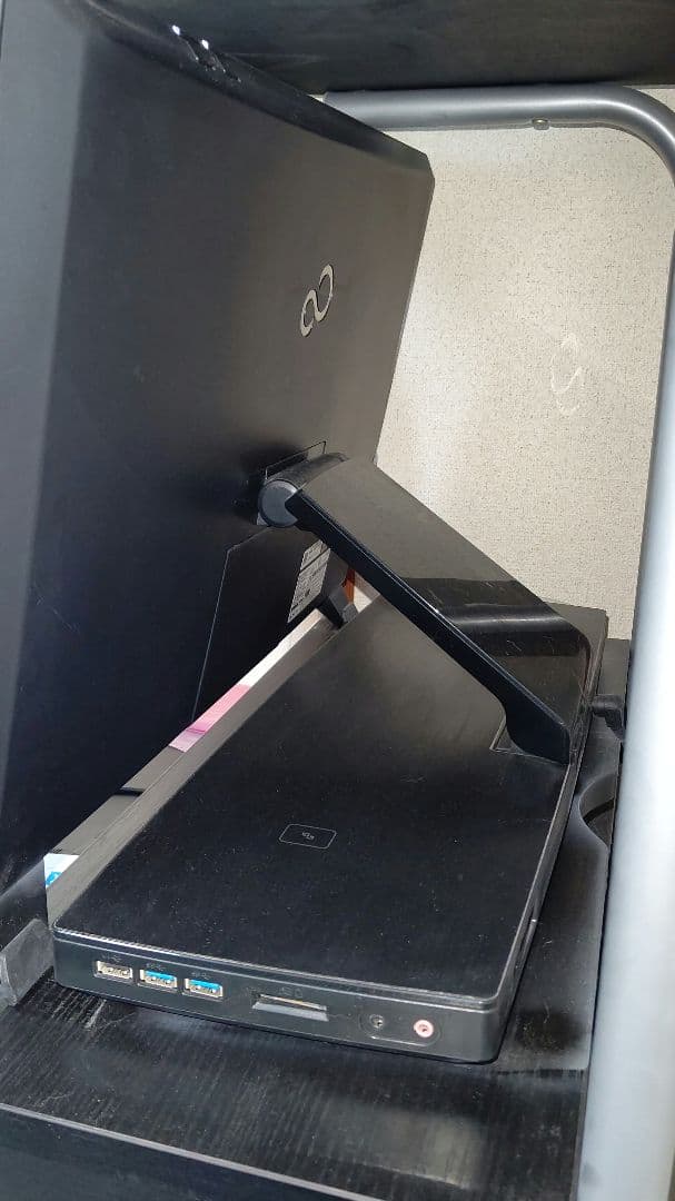 富士通 ESPRIMO WH77/M 一体型デスクトップPC