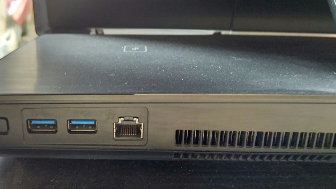 富士通 ESPRIMO WH77/M 一体型デスクトップPC