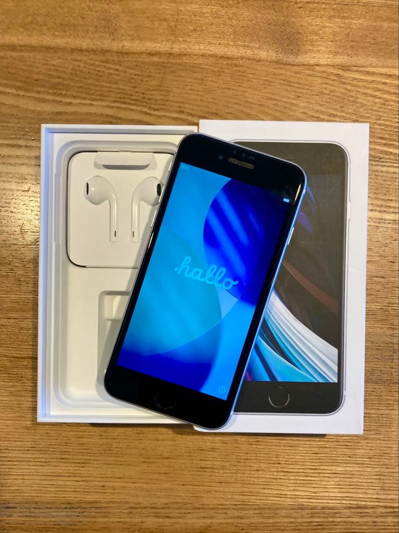 Apple iPhone SE（第2世代）64GB 美品