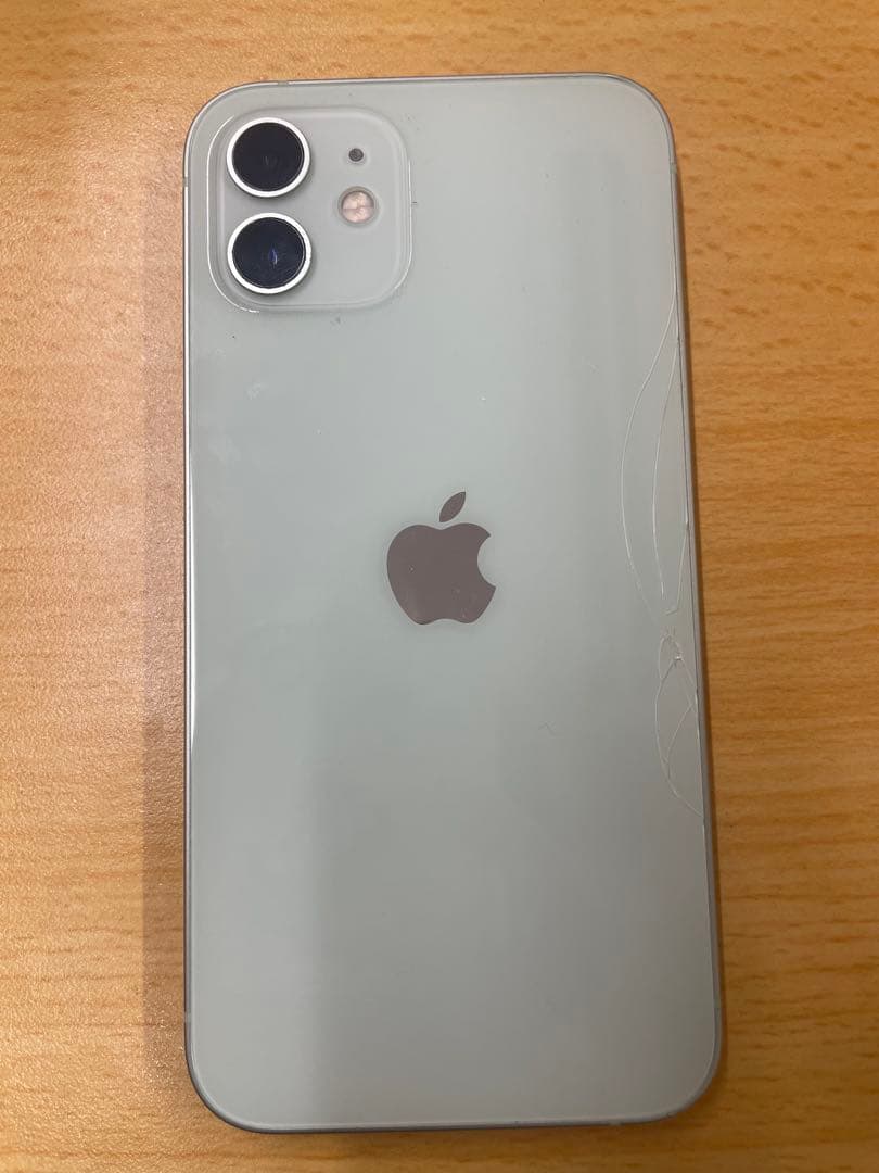 iPhone 12 64GB グリーン 85%本体 背面割れ小あり