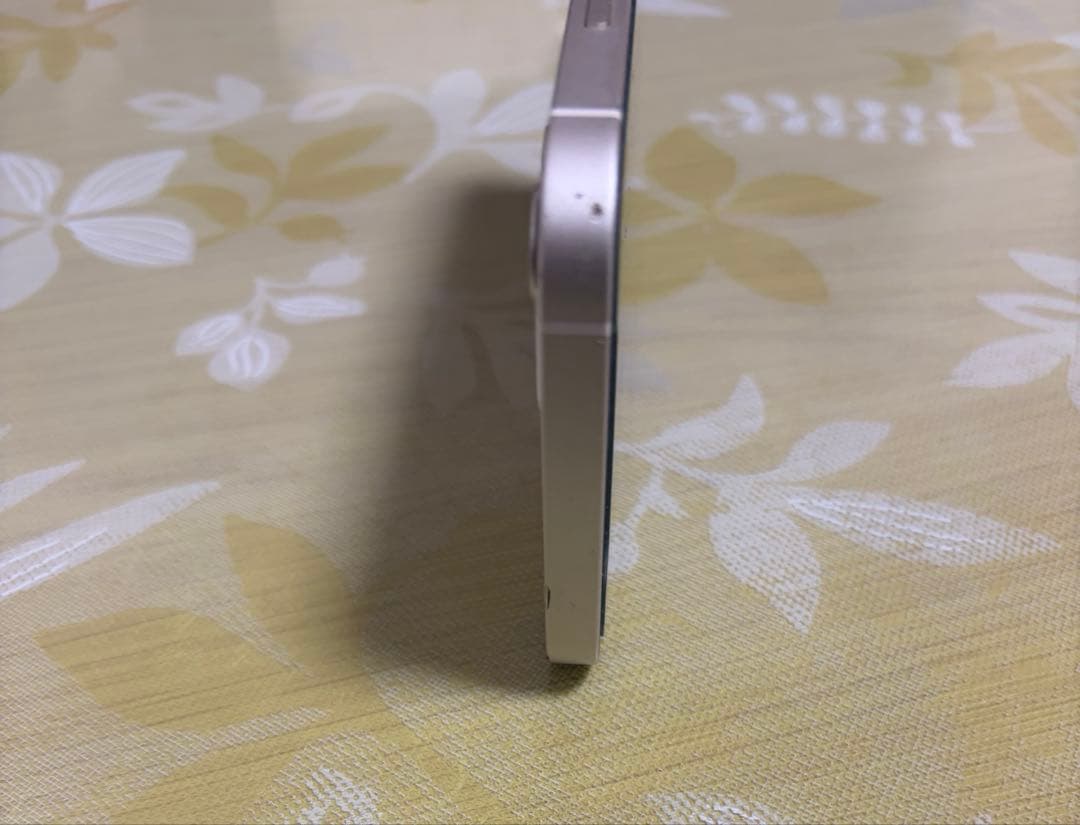 Apple iPhone12 ホワイト　本体のみ