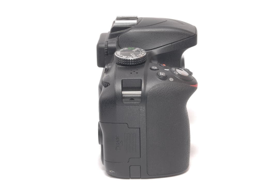 ⭐️軽量＆コンパクト⭐️Nikon D3300 ニコン デジタル一眼レフ