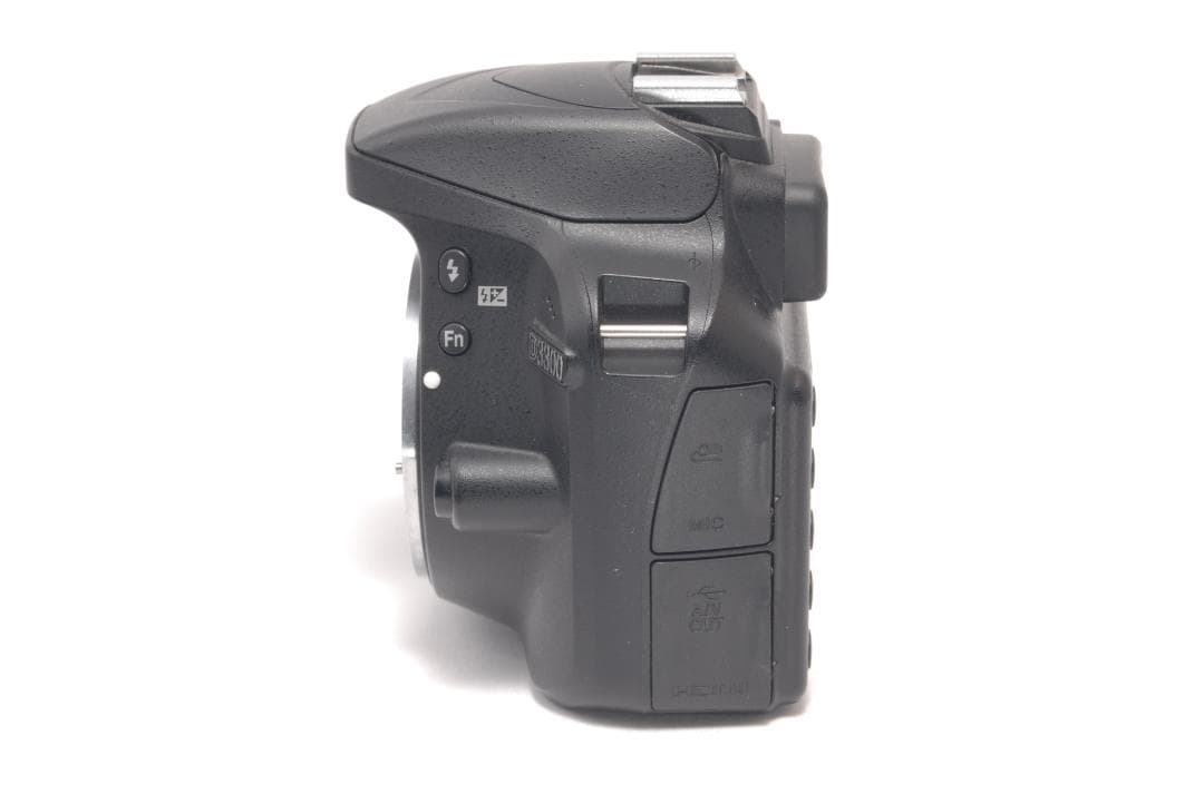⭐️軽量＆コンパクト⭐️Nikon D3300 ニコン デジタル一眼レフ