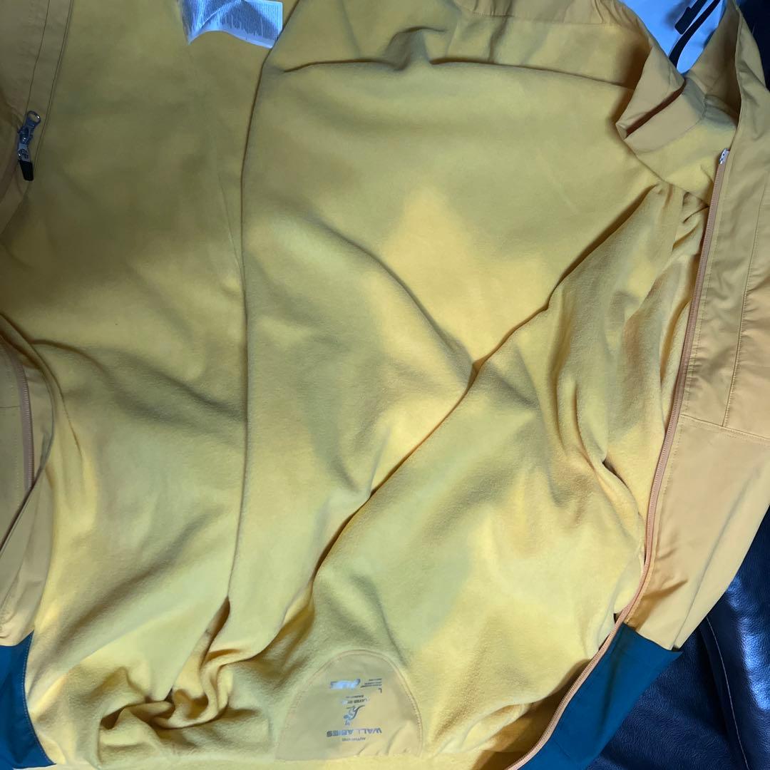 ラグビー　オーストラリア代表　ジャンパーWallabies フード付きジャケット