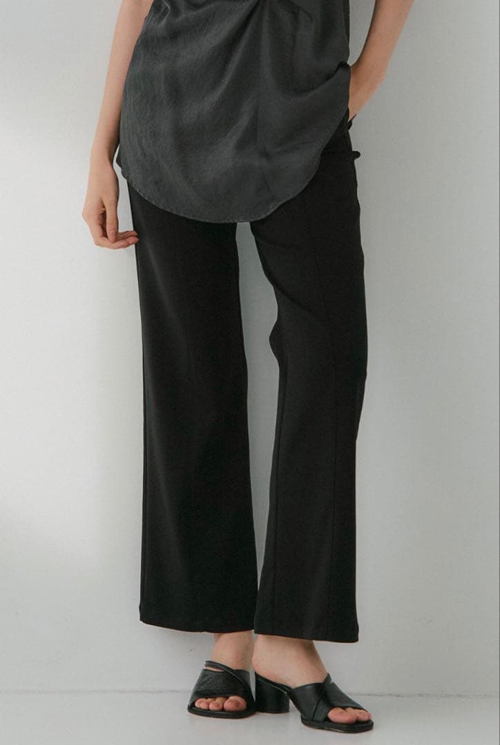 RITAN 未使用　タグ付き　ブラック ストレートパンツ定価¥25300