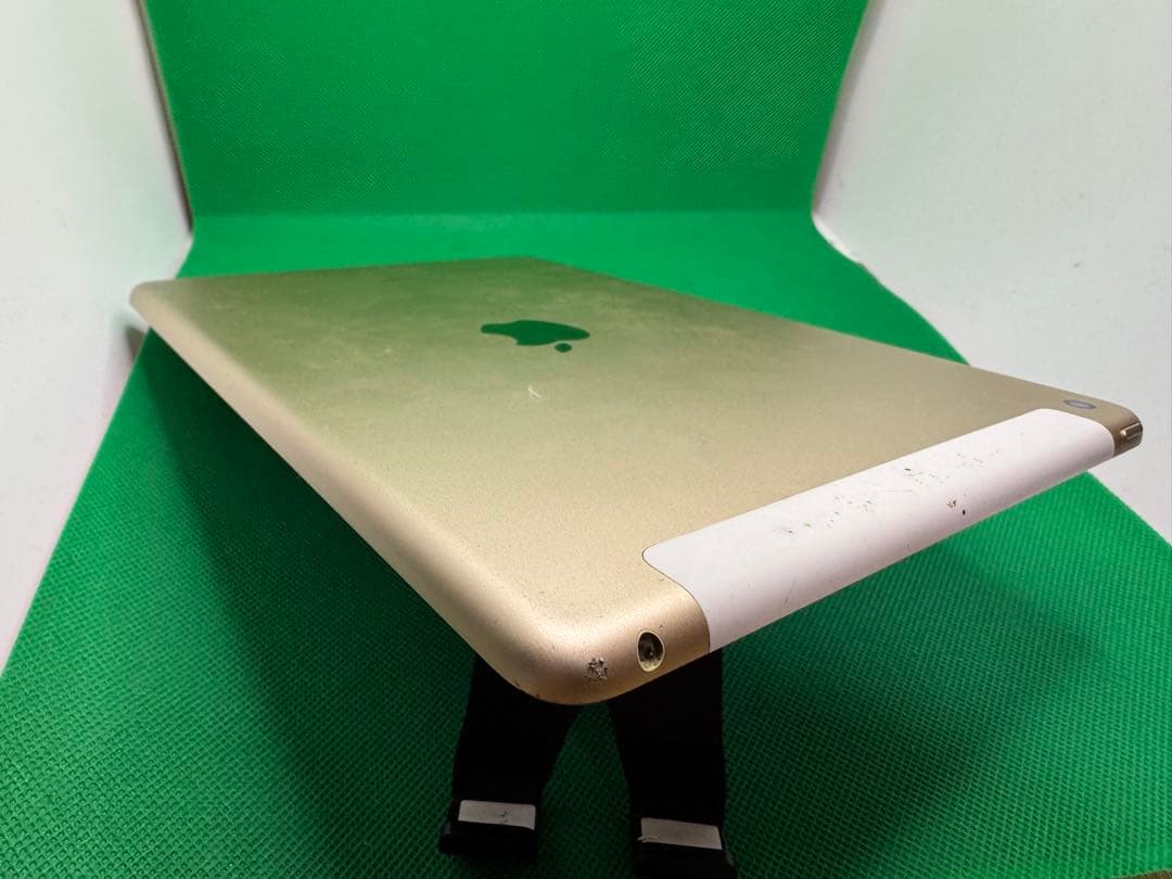 8HP61 IPAD 第5世代32GB WIFI＋セルラー