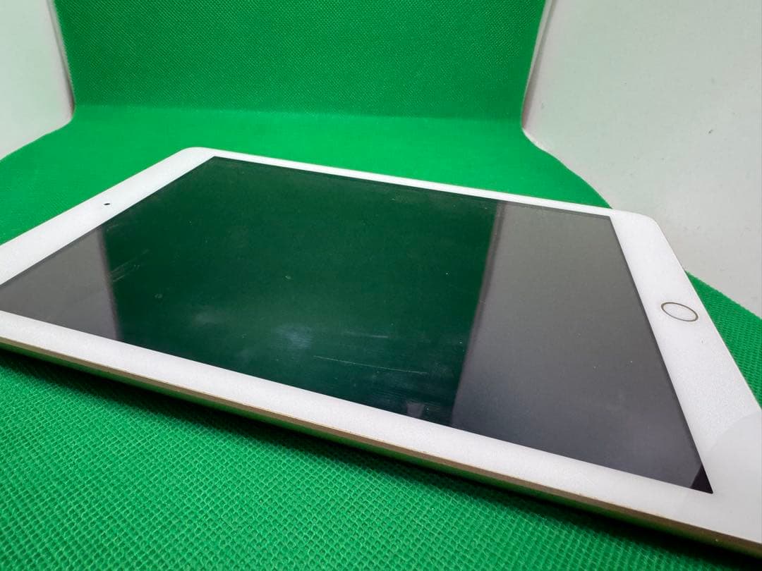 8HP61 IPAD 第5世代32GB WIFI＋セルラー