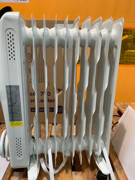 エレクトロラックス　オイルヒーター　ホワイト