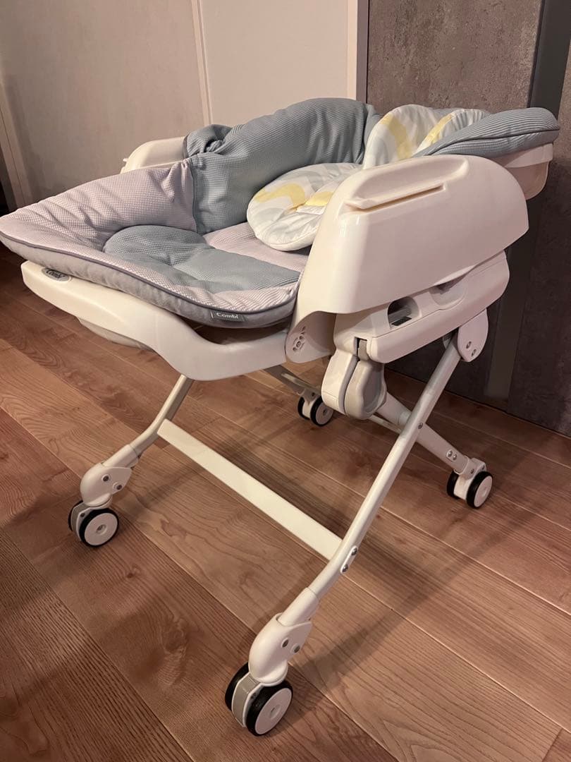 コンビCombi ネムリラ　ハイローチェア　手動