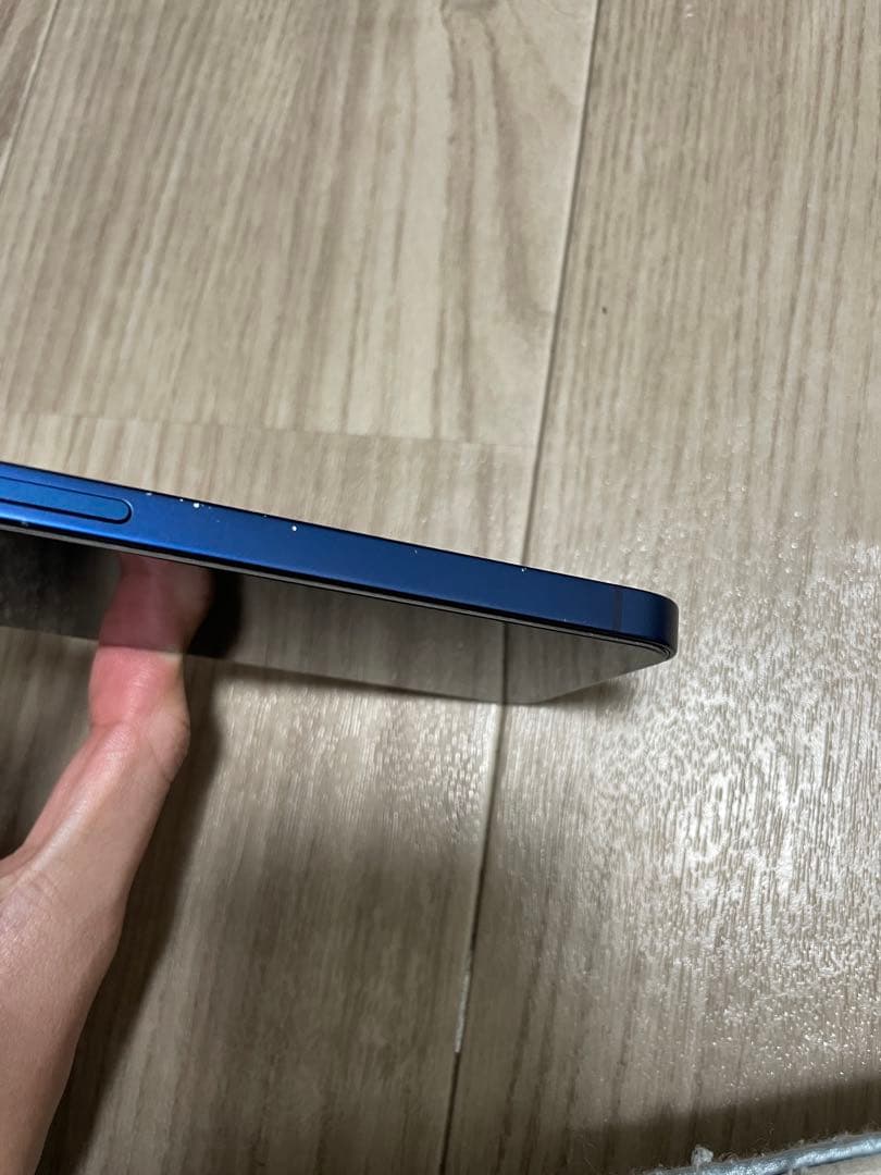 iPhone12mini 64ギガ　バッテリー81%