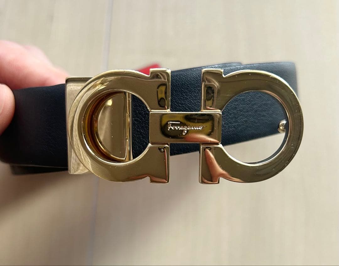 まゆみ　Salvatore Ferragamo ベルト