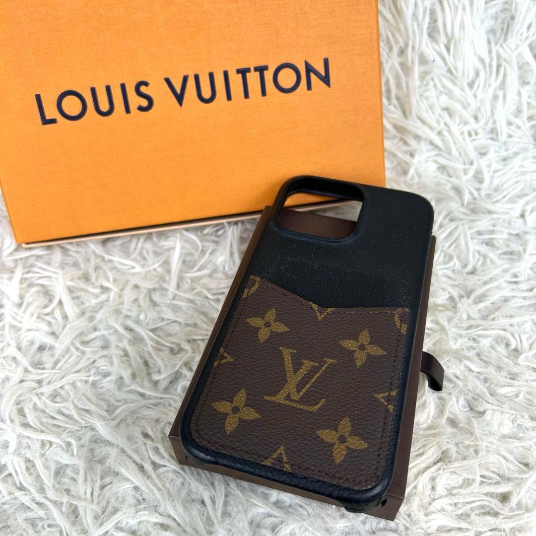 ルイヴィトン バンパー スマホケース iPhone15Pro 黒 M82889