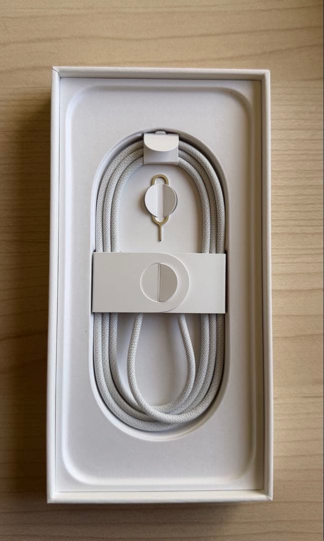 Apple iPhone 16 ProMax ブラックチタニウム 本体256GB