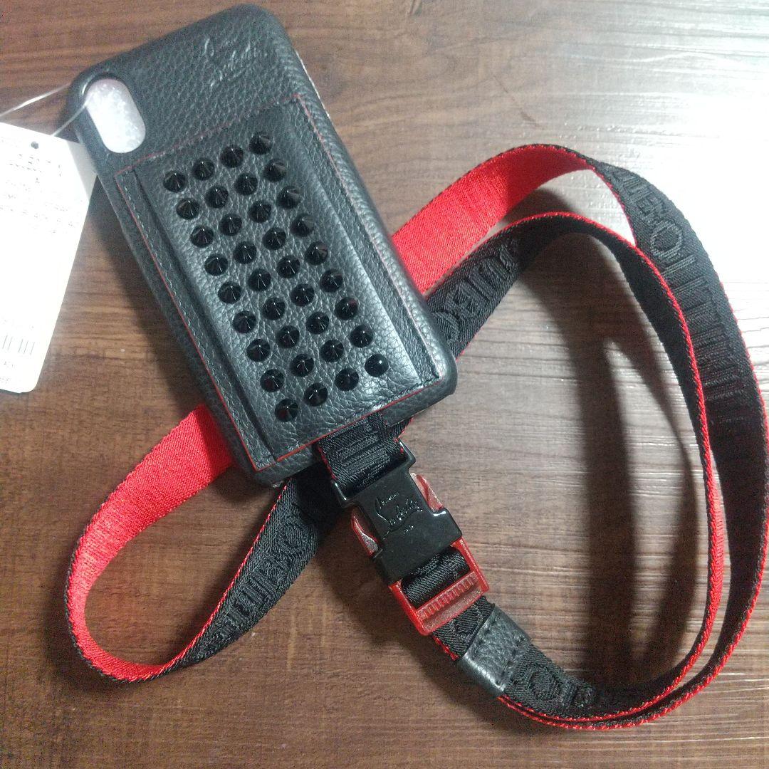 新品タグ付きクリスチャン・ルブタンスマホケース