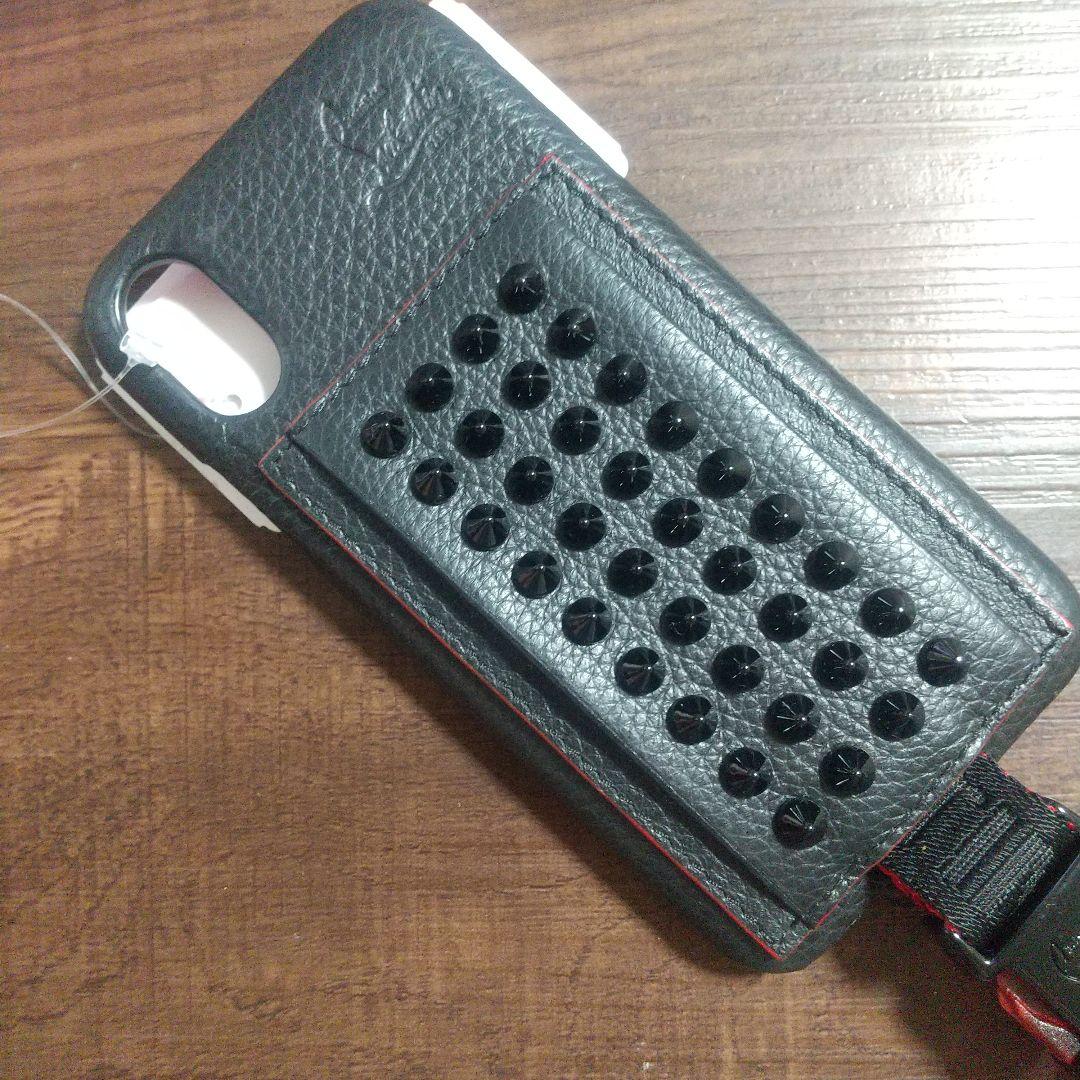 新品タグ付きクリスチャン・ルブタンスマホケース