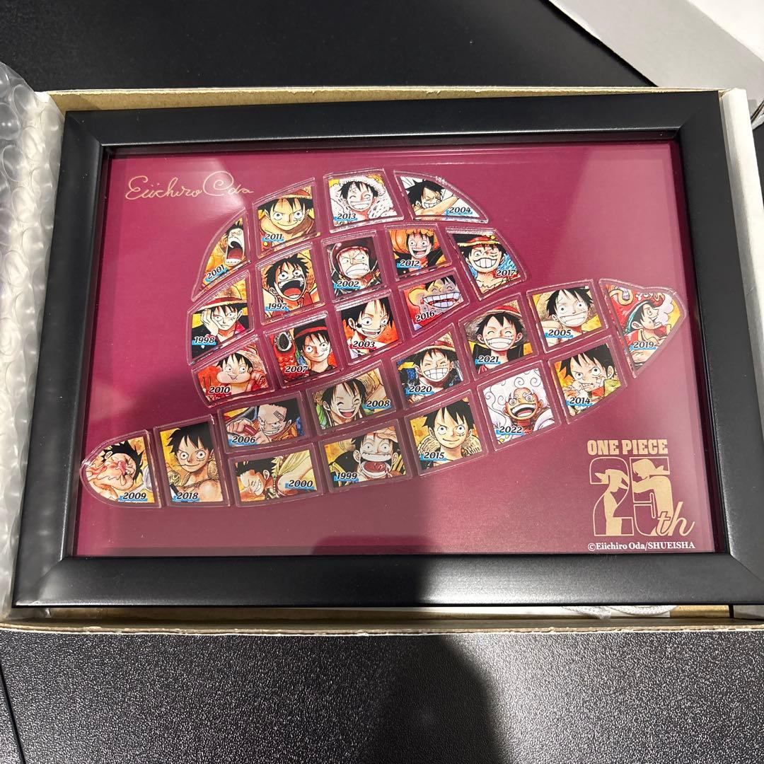 連載25周年記念　ワンピース　麦わら帽子額装アクリルピンズ