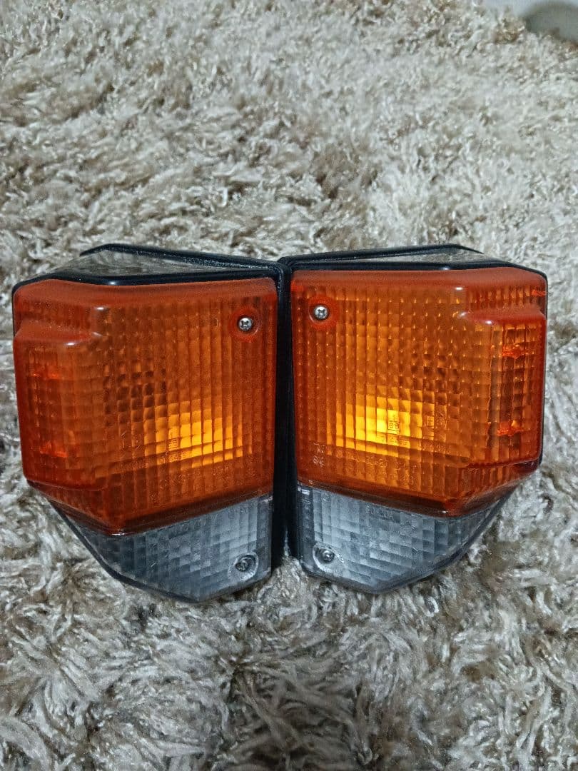 ランクル70 純正コーナーレンズ　ランドクルーザー70