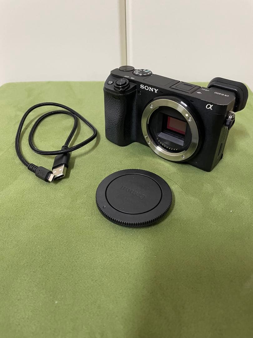 SONY α6400 ミラーレス一眼カメラ ※バッテリー付き