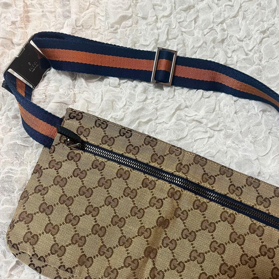 GUCCI ボディバッグ ウエストポーチ　GG柄 保存袋付き