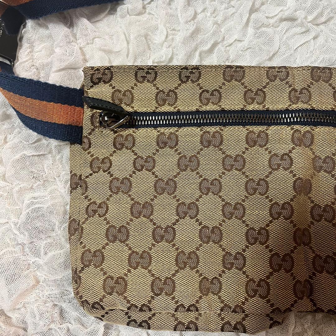 GUCCI ボディバッグ ウエストポーチ　GG柄 保存袋付き