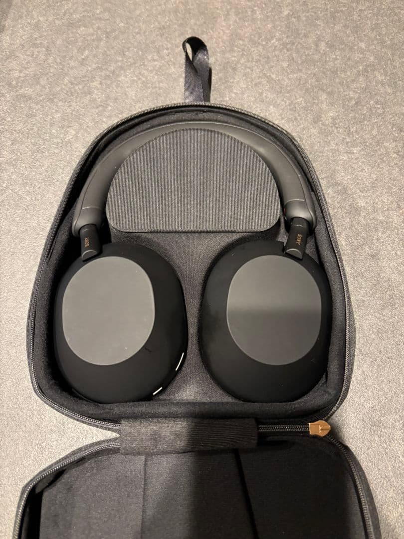 WH-1000XM5 SONY ワイヤレスヘッドホン ブラック ケース付き