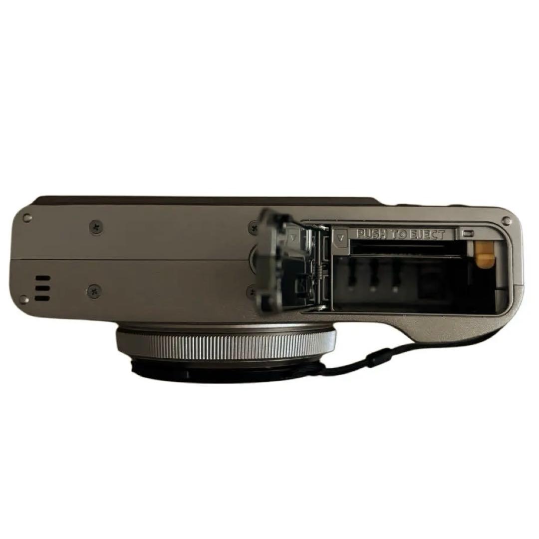 【新品同様】FUJIFILM XF10 ゴールド コンパクトデジタルカメラ