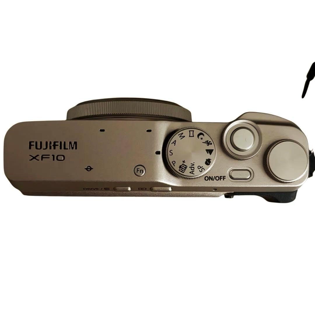 【新品同様】FUJIFILM XF10 ゴールド コンパクトデジタルカメラ