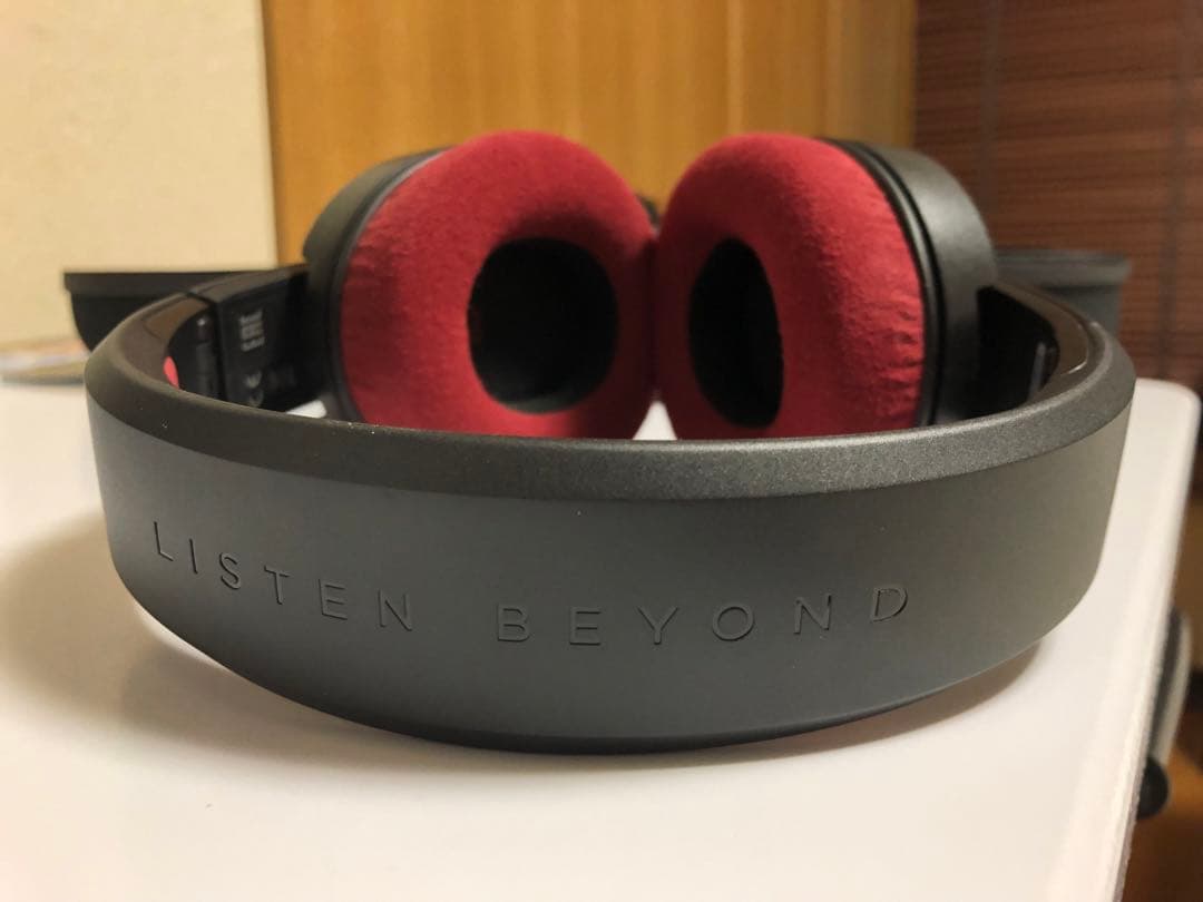 Focal Listen Professionalリケーブル可能ヘッドホン