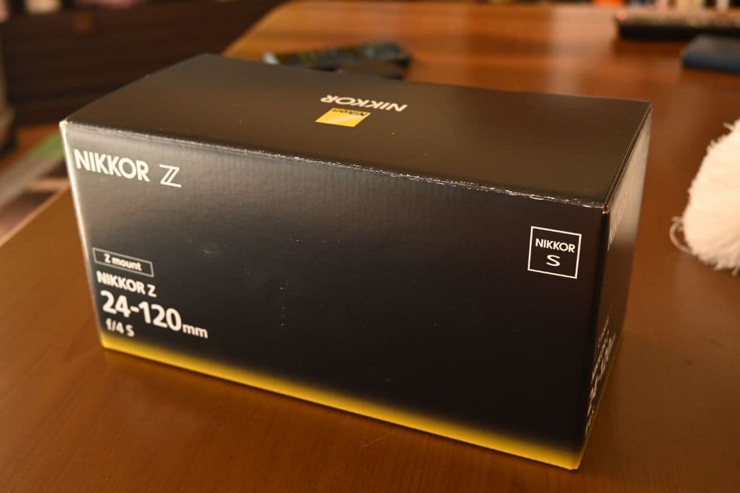ニコン　NIKKOR Z 24-120mm f/4 S